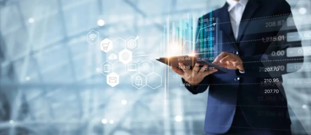 Business Intelligence (BI), auch Geschäftsanalytik genannt, umfasst alle Prozesse für das Sammeln, Analysieren und Bearbeiten von Rohdaten, die dabei helfen, fundierte Entscheidungen zu treffen. 